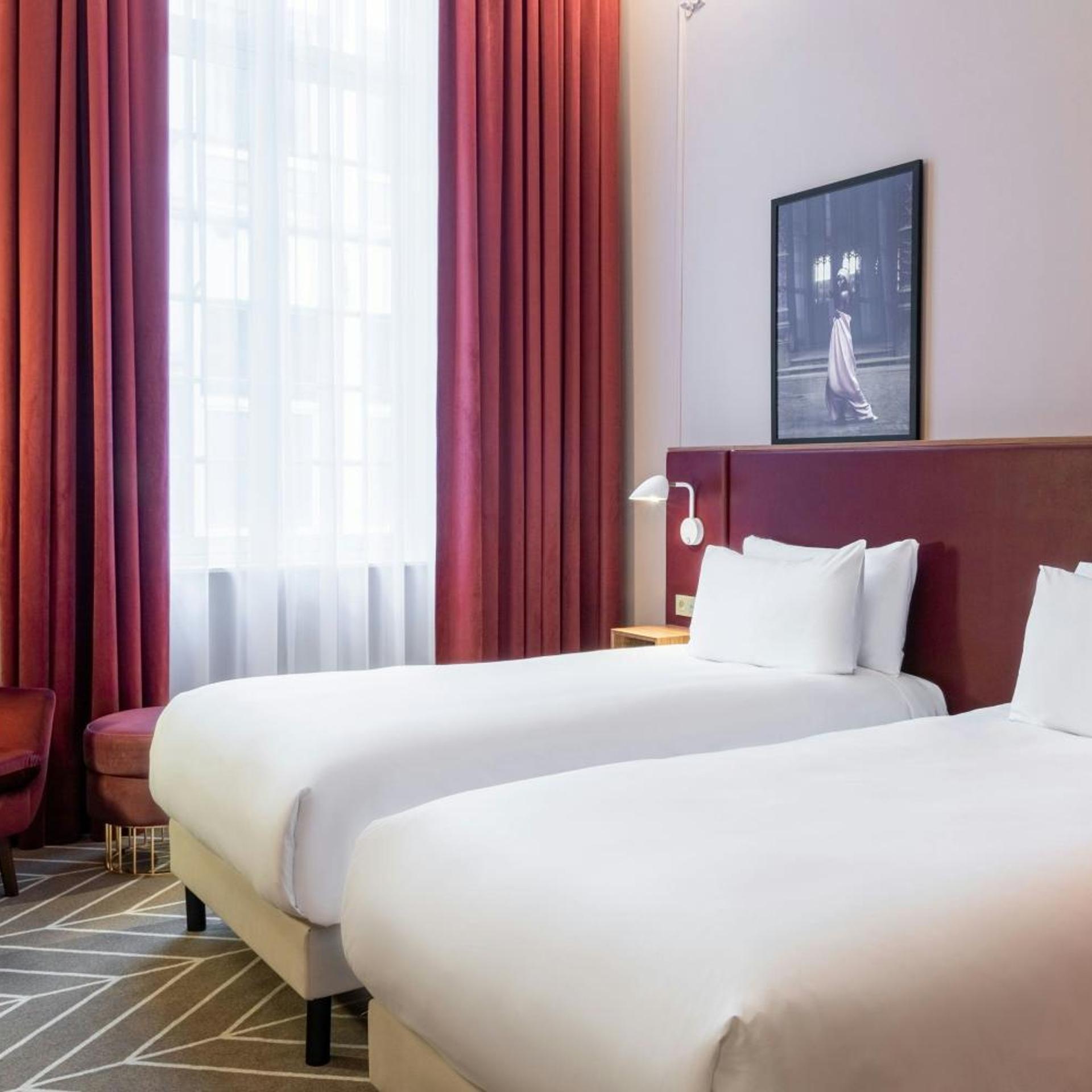 Emerald, Guest Room, Twin Beds
