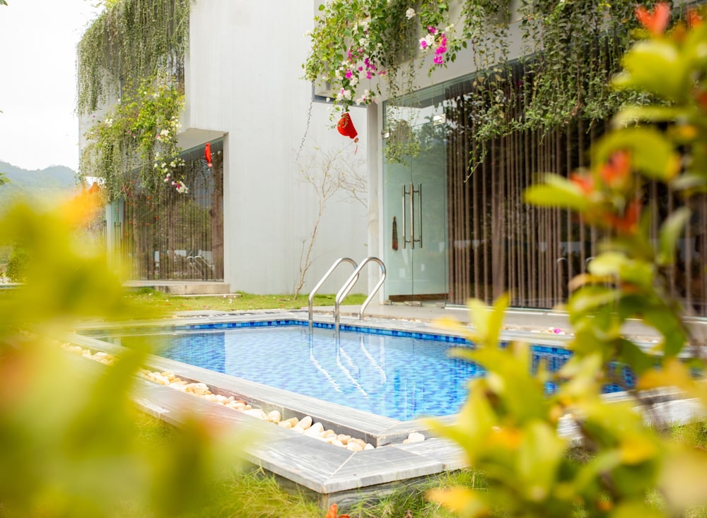 Wyndham Grand Vedana Ninh Binh 61/66