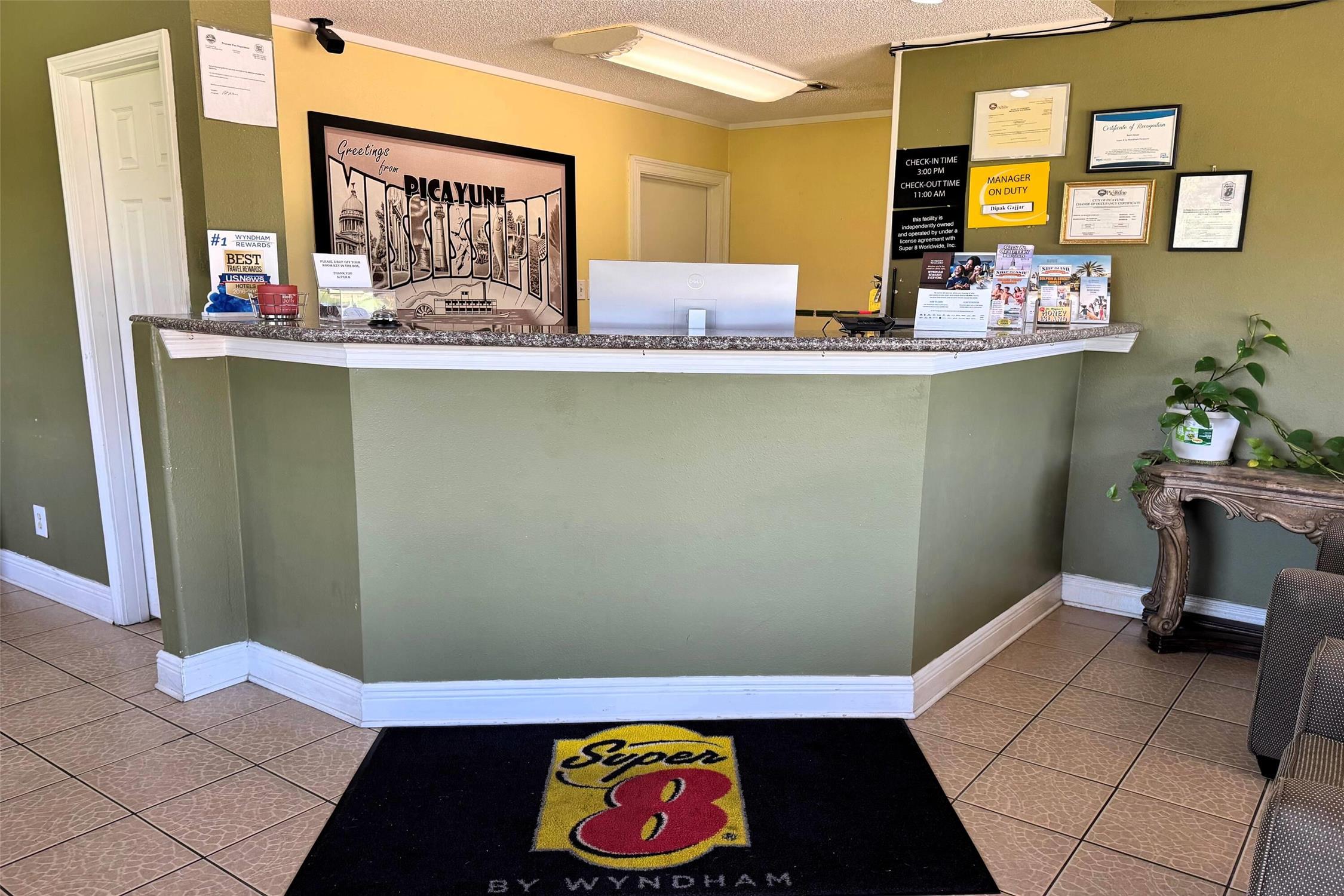 Super 8 by Wyndham Picayune 5/20