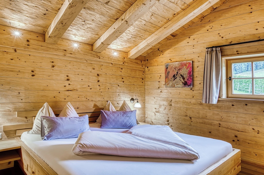 2 Bedrooms, Superior, Chalet, 1 Double and 1 Single Bed, Bunk Bed, Private Spa