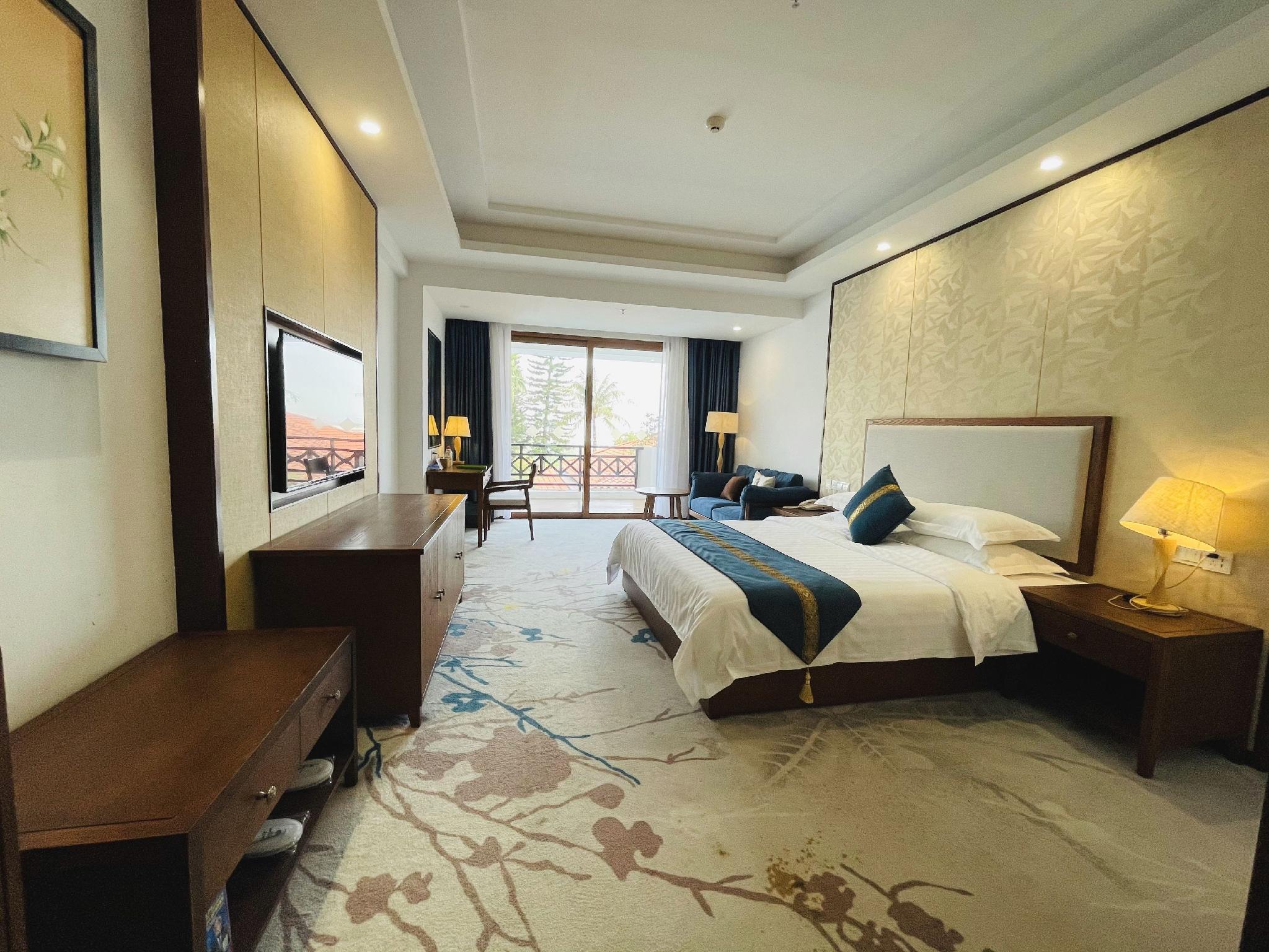 Evergreen Resort Hotel 4/32
