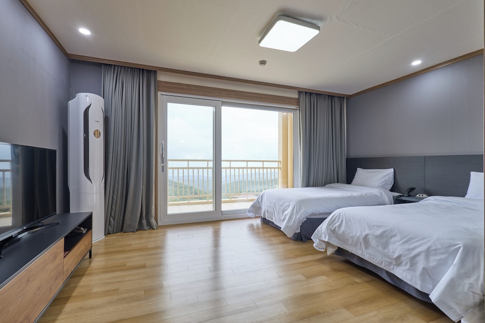 Basement, Villa, 2 Futon Beds, 20 Pyeong