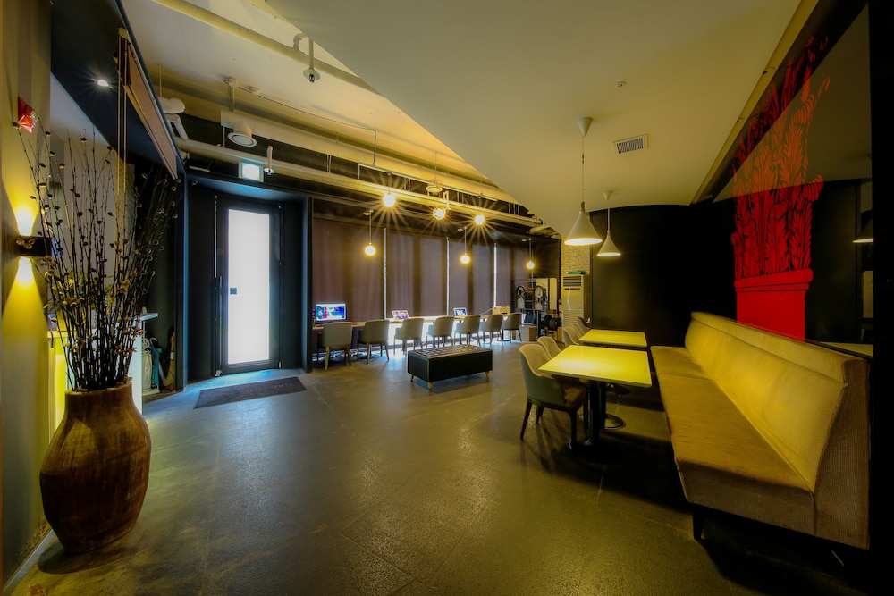 Hotel Food & Tour 29/50