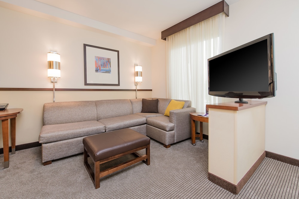 Hyatt Place Charleston Airport Convention Center 46/66