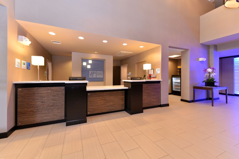 Holiday Inn Express Hotel & Suites Indio - Coachella Valley 9/78