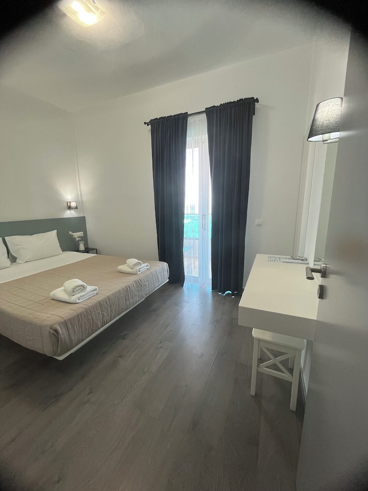 1 BEDROOM, APARTMENT, SEA VIEW