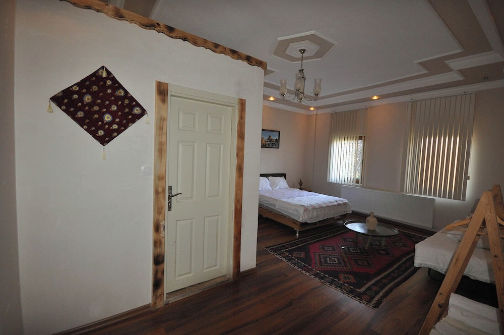 Uchisar Stone House 21/41