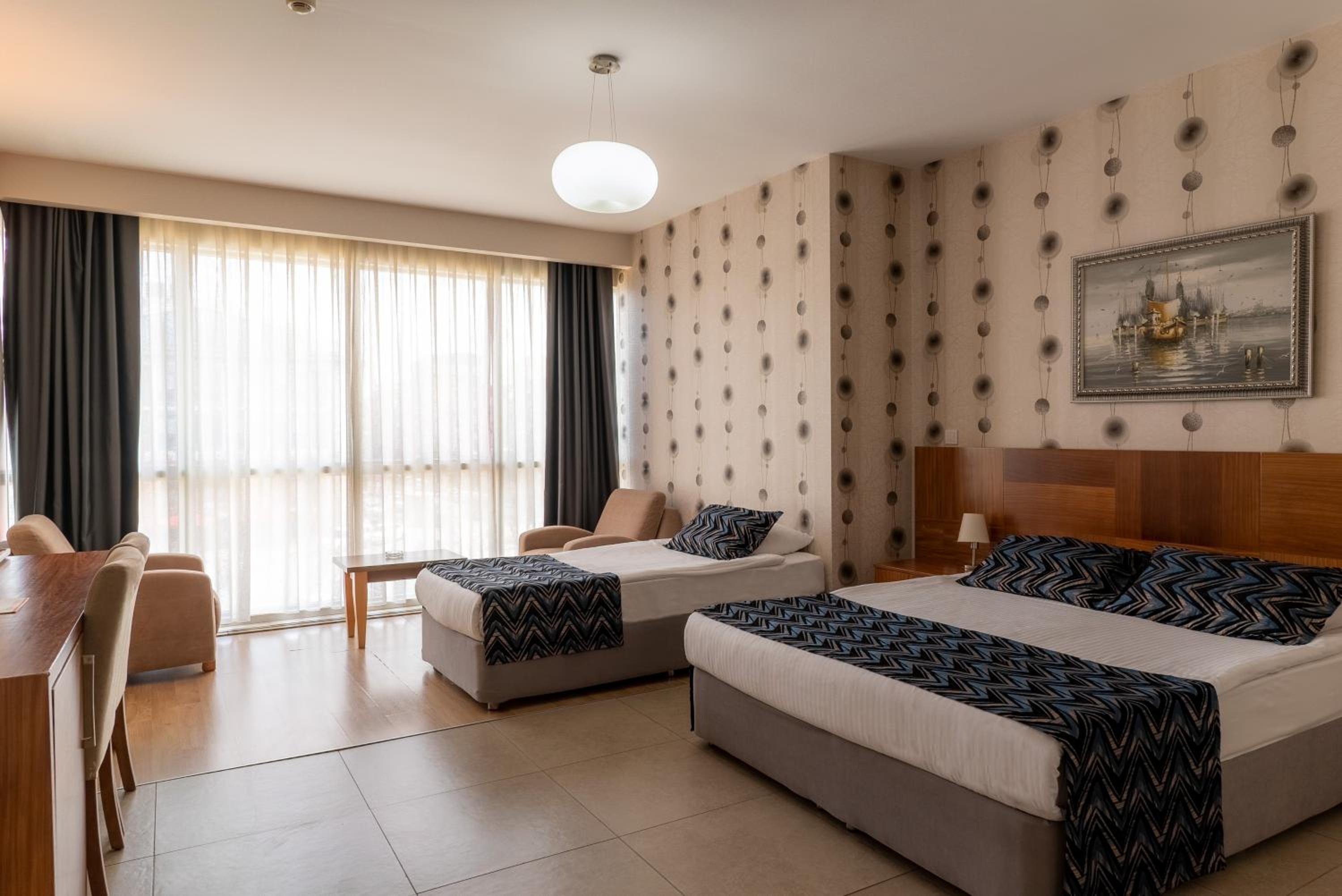 Grand Karot Hotel 12/56