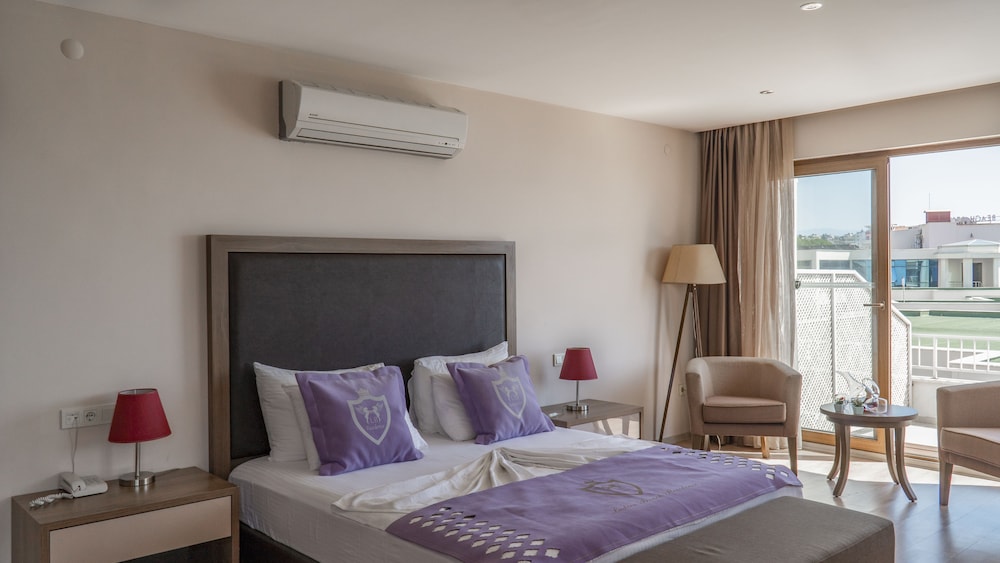 Ladies Beach Residence Hotel 37/68