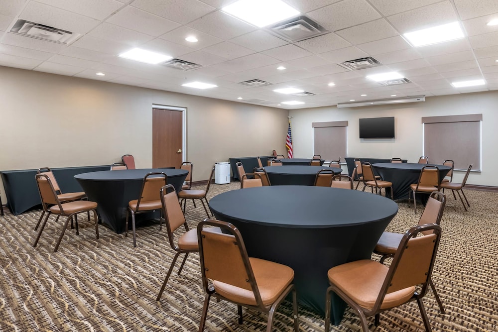 Comfort Suites Ocala - North 26/37