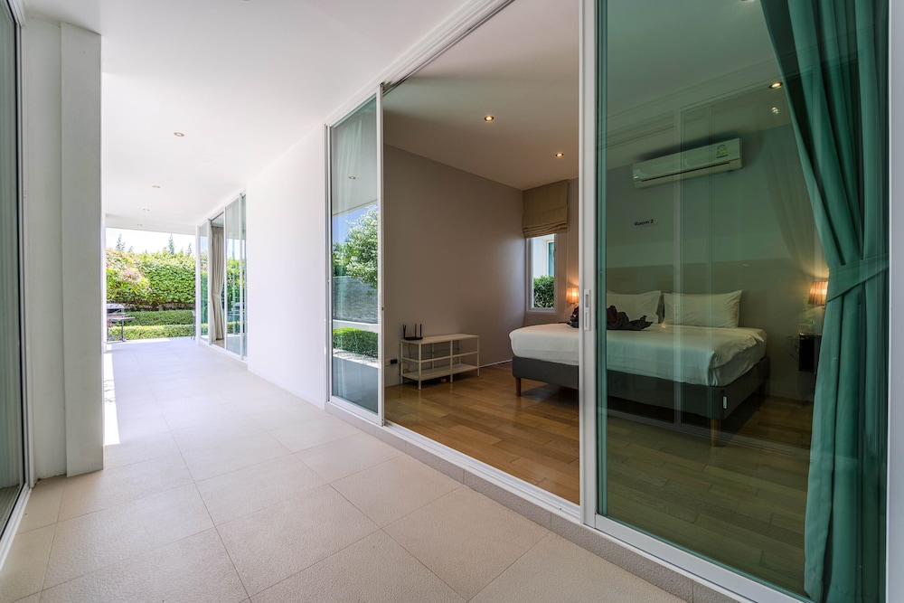 Phu Montra Villa With Ocean View A4 9/50