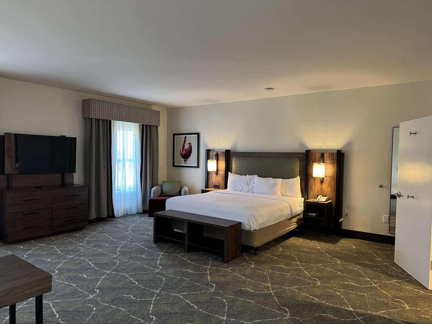 Studio, Suite, King Bed, Accessible