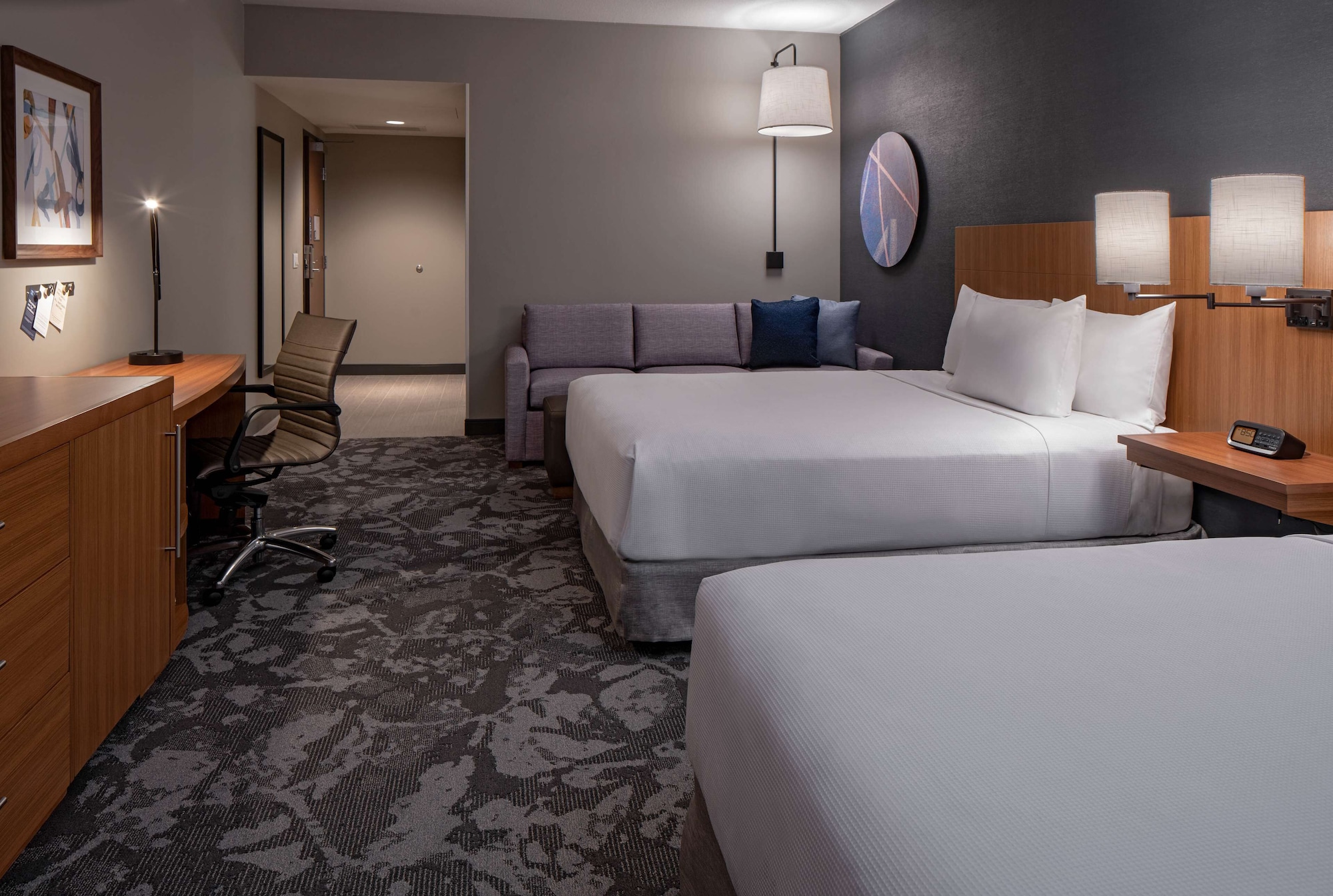 Room, 2 Queen Beds, City View
