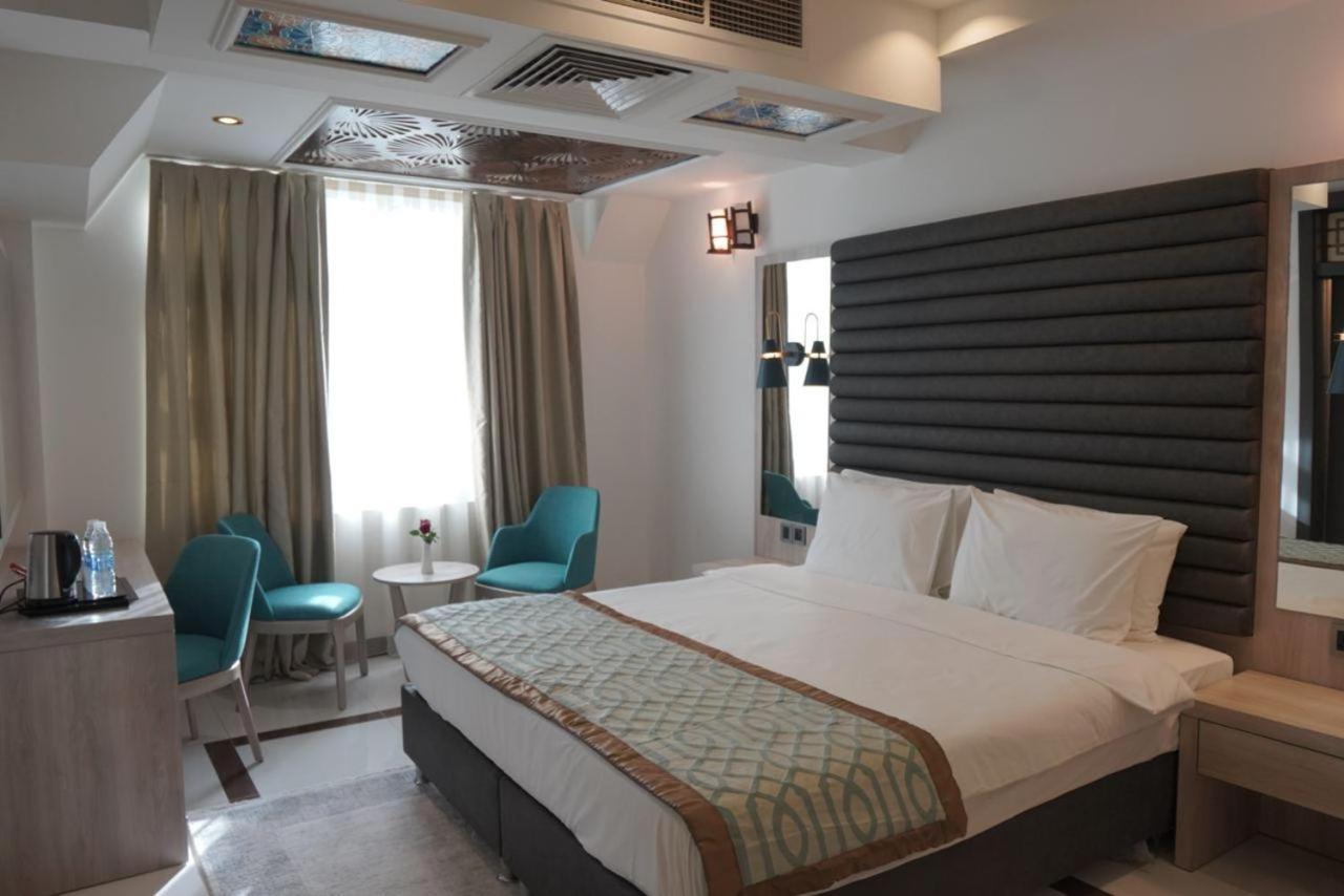 Noor Land Hotel, Baghdad 16/60