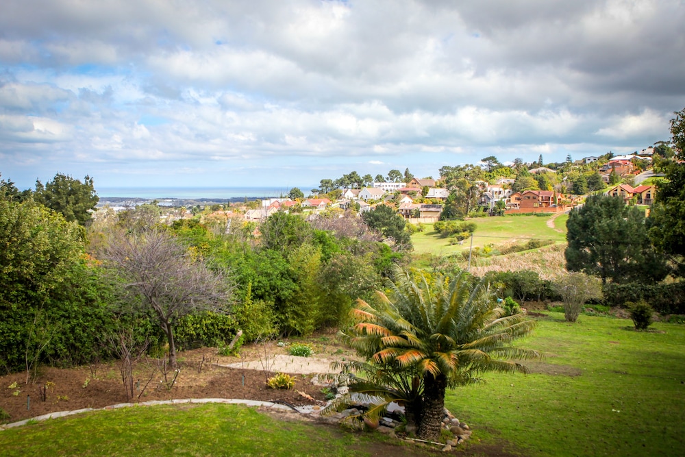 Winelands Villa Guesthouse 25/31