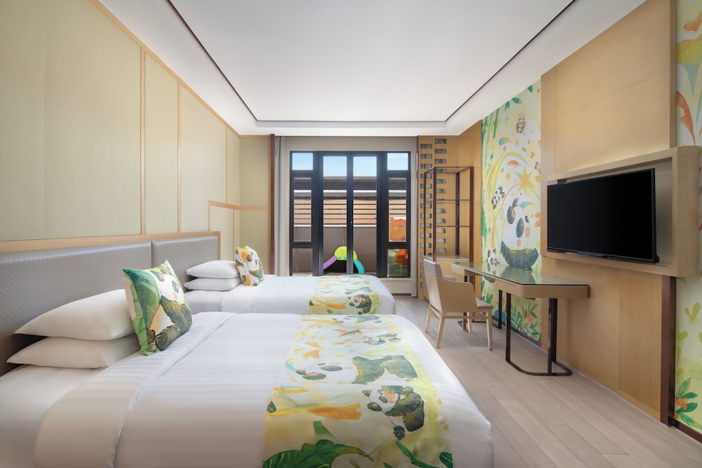Lovely, Panda, Guest Room, Premier, 2 Double Beds, Balcony