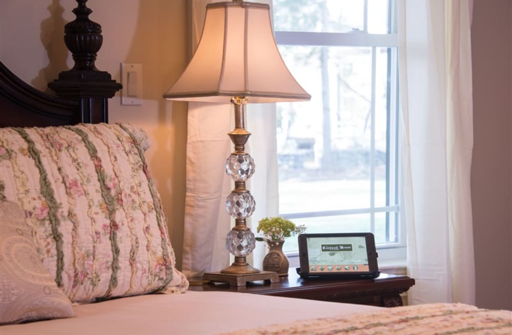 Caldwell House Bed &amp; Breakfast 5/50