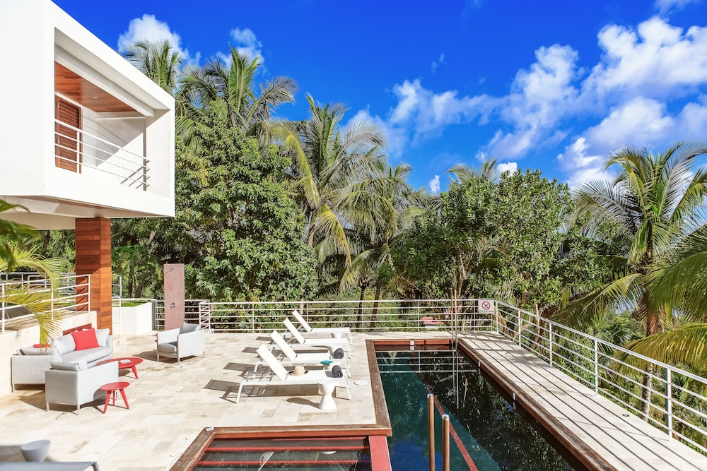 Cocosan Villa 24/33