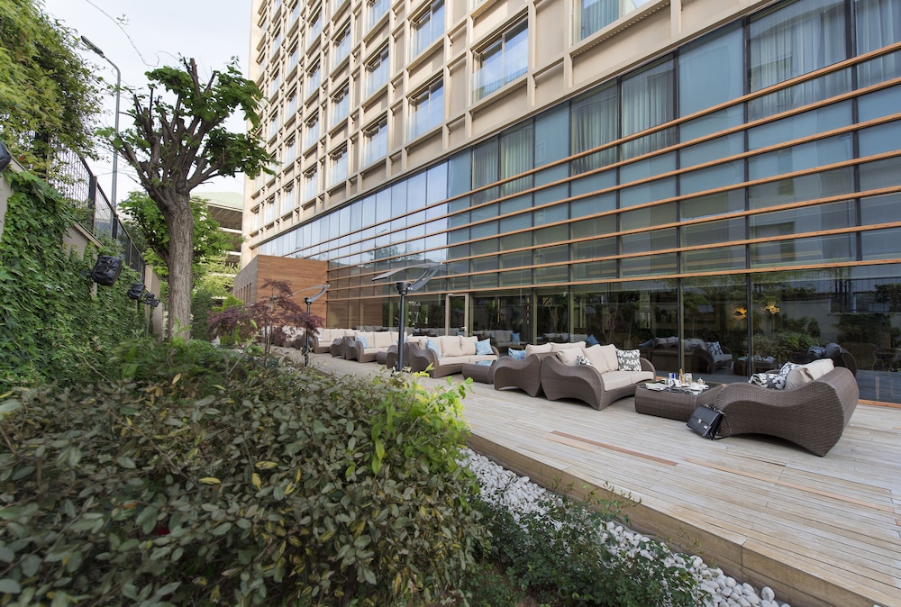 Gorrion Hotel 68/71