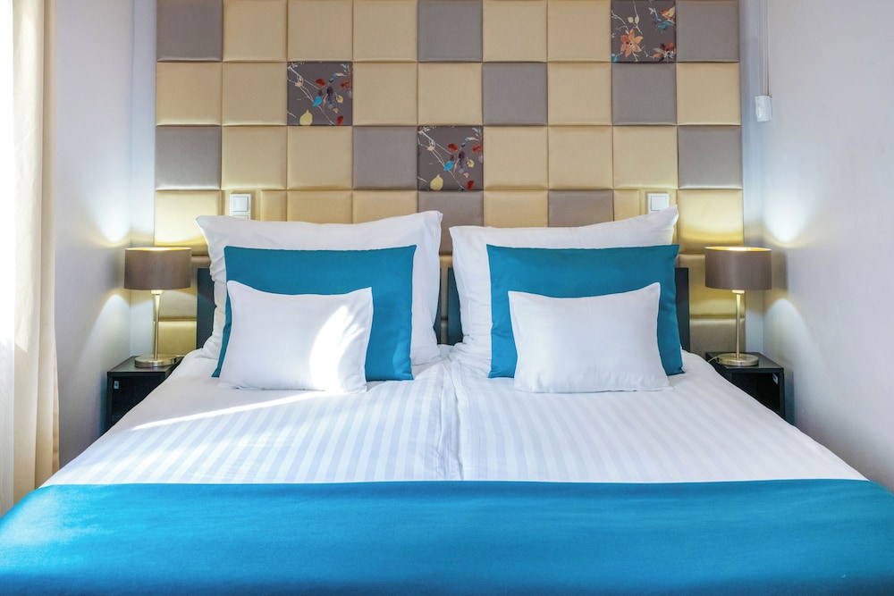 SUPERIOR, DOUBLE BED