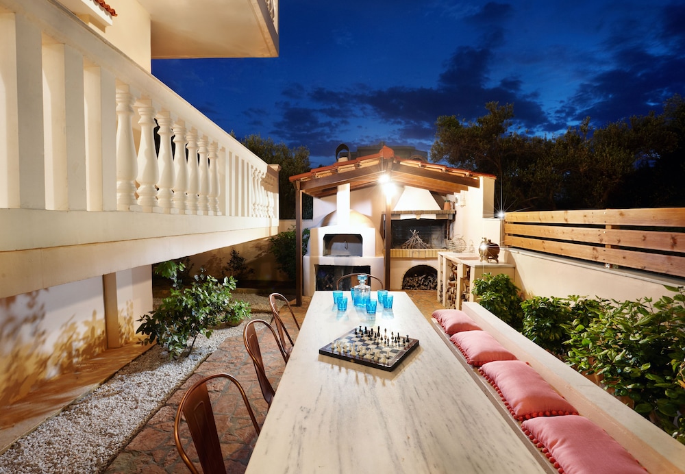 Villa Vanelia Mare 17/35