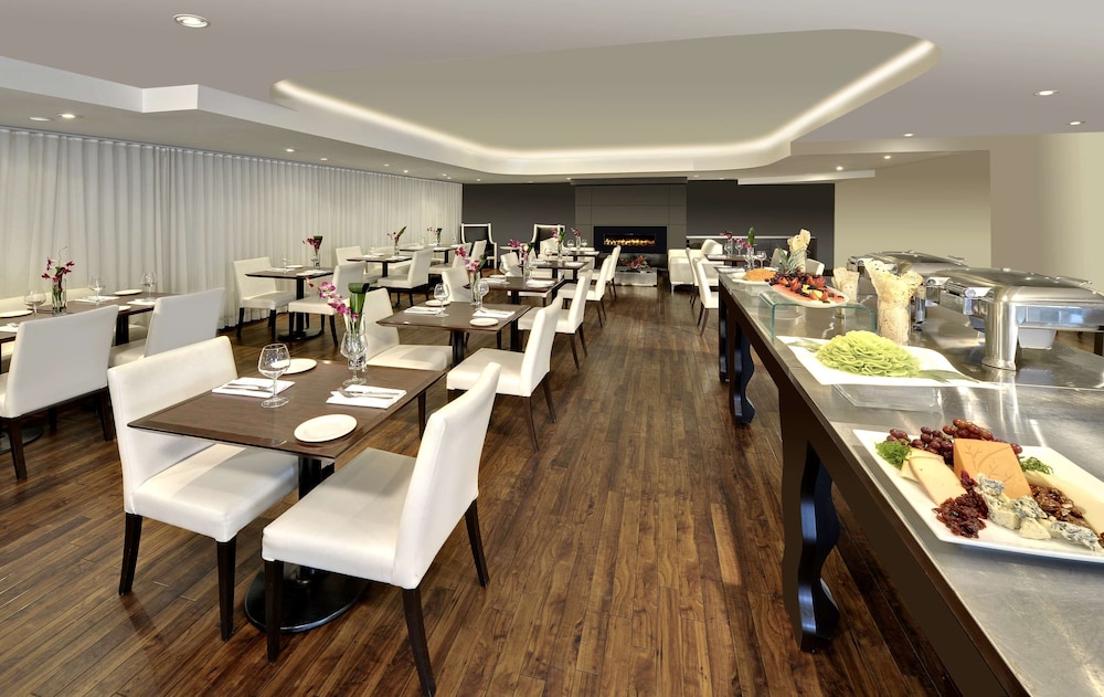 Radisson Blu Toronto Downtown 33/38