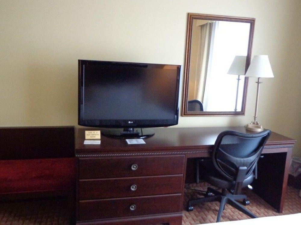 Euro Suites Hotel 49/52
