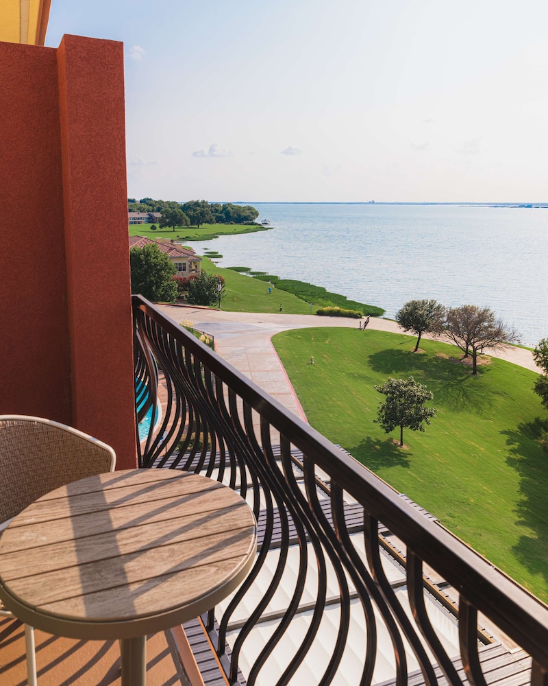 Hilton Dallas/Rockwall Lakefront 9/77