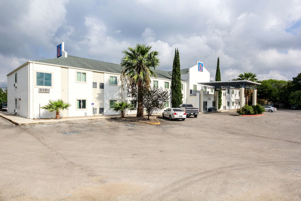 Motel6 New Braunfels, TX 38/44