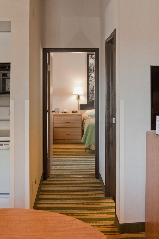 Super 8 by Wyndham Ottawa Starved Rock 23/47