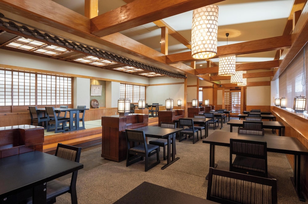 Hamanako Wanwan Paradise Hotel (Ex HAMANAKO GRAND HOTEL SAZANAMIKAN) 48/67