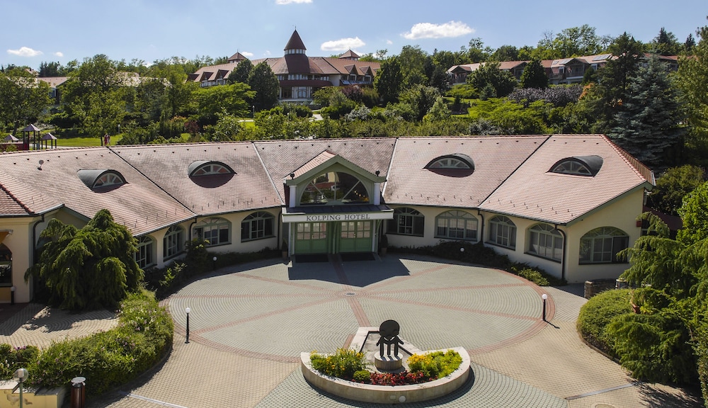 Kolping Hotel Spa & Family Resort 59/79