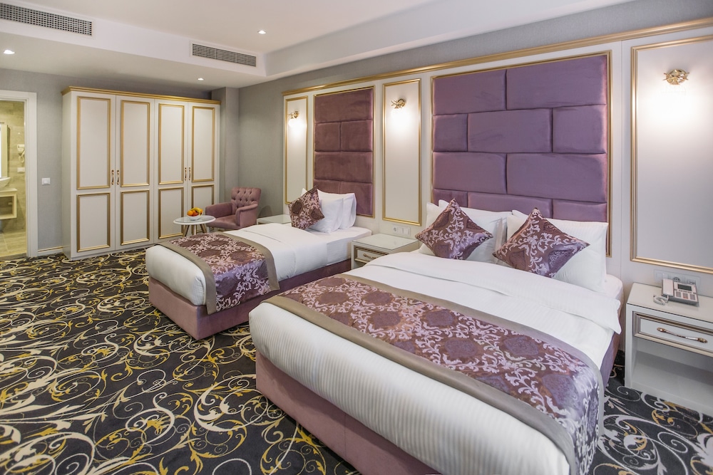 Gold Tbilisi Hotel 17/78