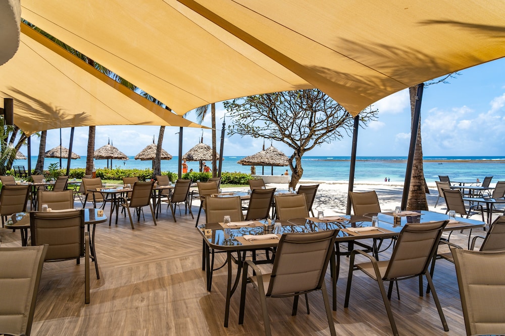 Southern Palms Beach Resort 35/54