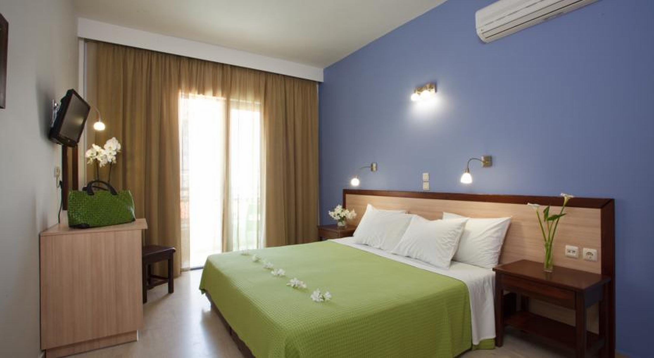 Sofia Hotel Plakias 8/25