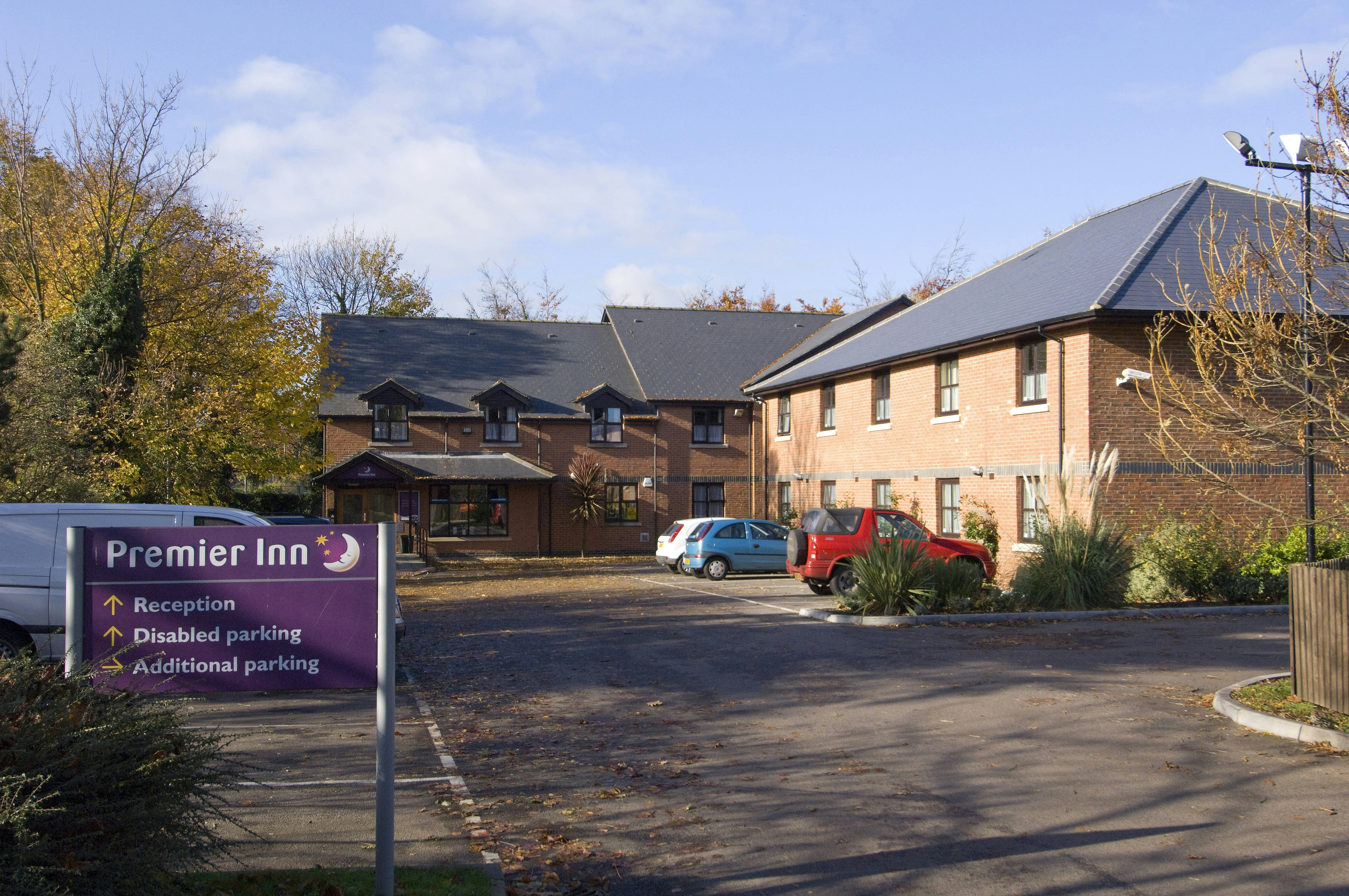 Premier Inn Gravesend Central 20/23
