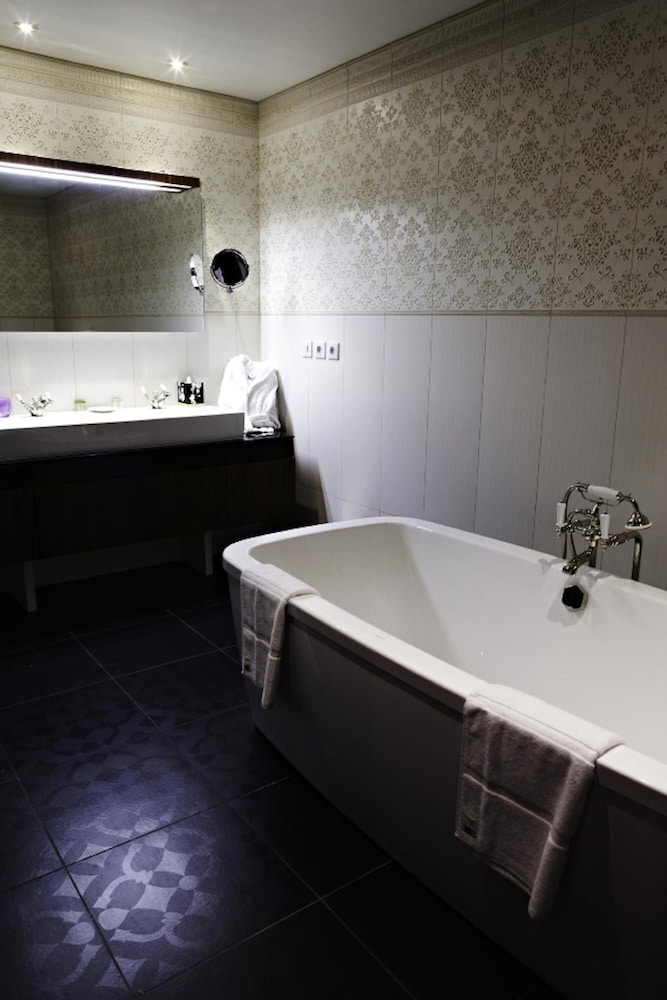 Hotel La Belle Meuniere 45/50