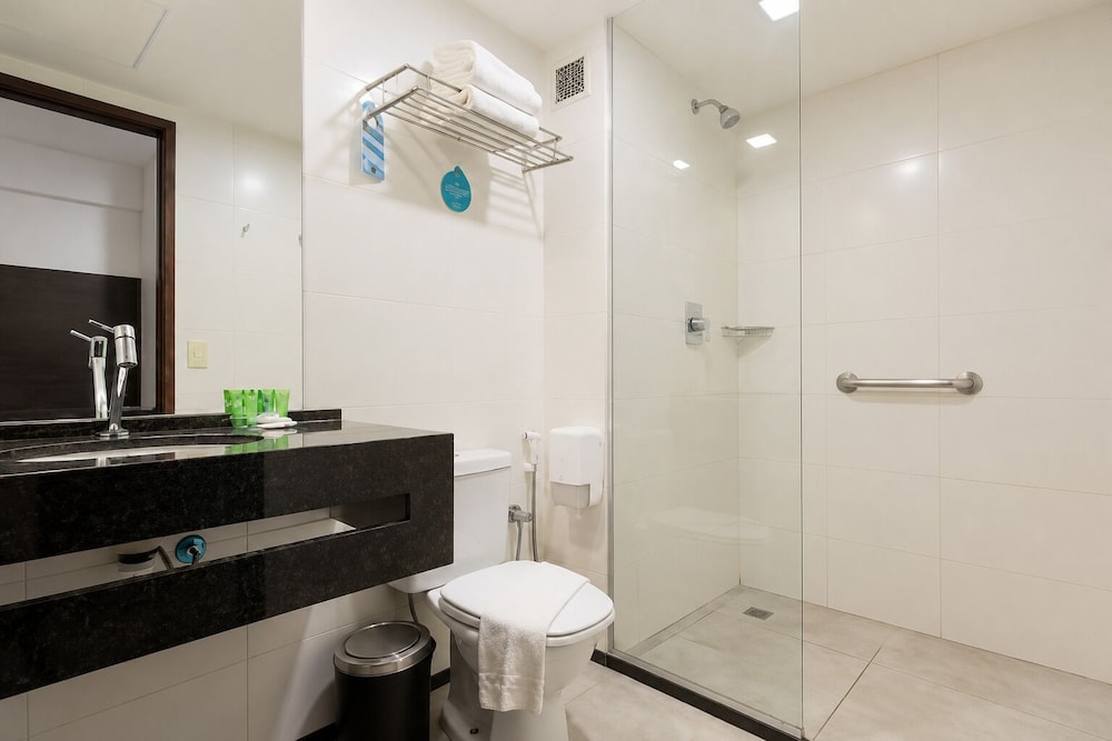 Ritz Suites Grand Hotel Boutique 60/62