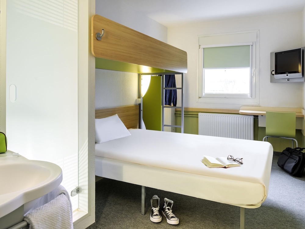 Ibis Budget Portsmouth 62/63