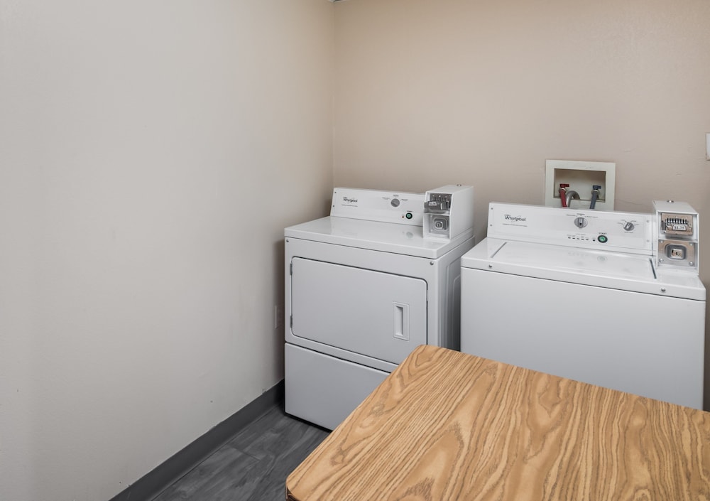 Red Roof Inn & Suites Austin East - Manor 14/22
