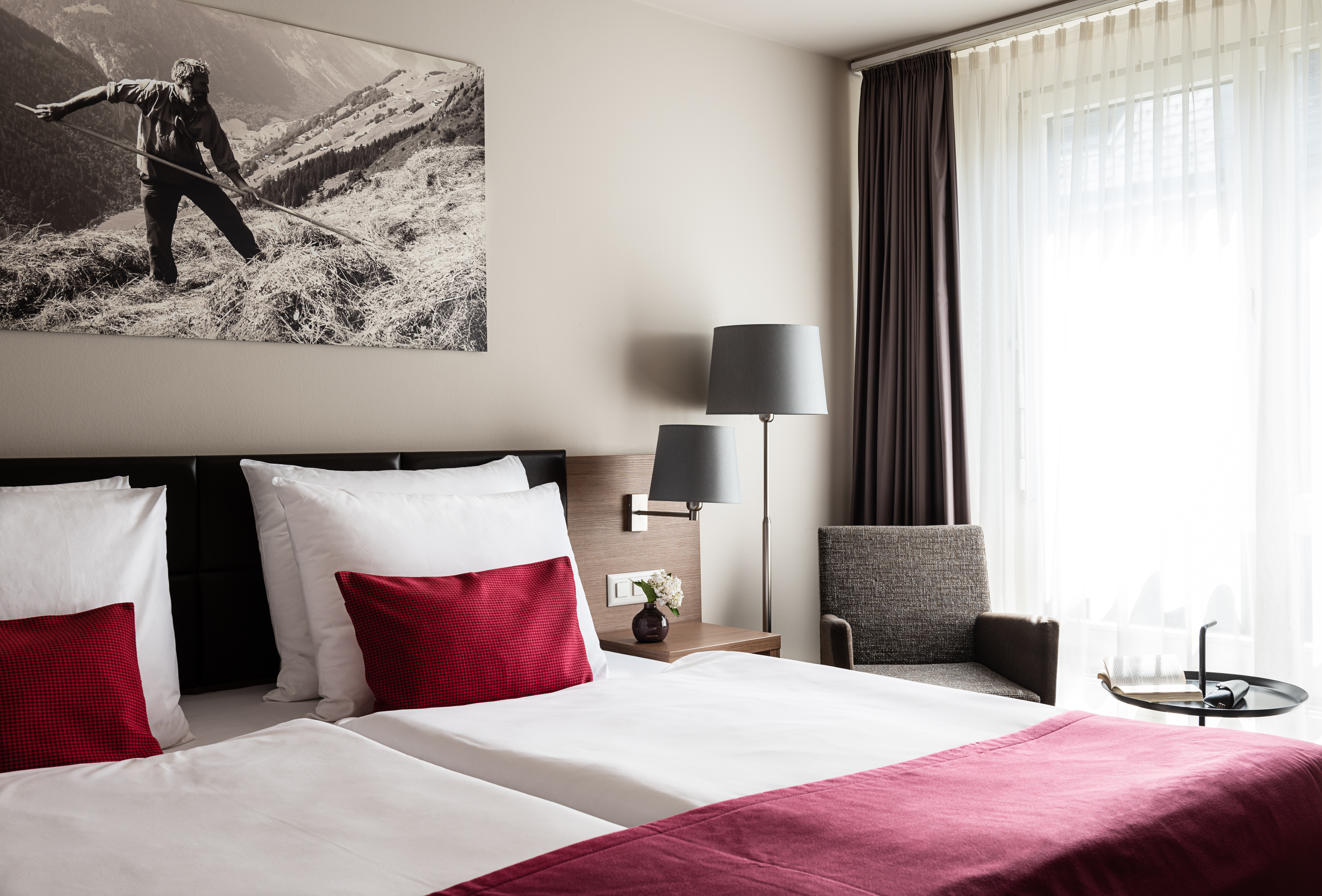 DELUXE TWIN ROOM