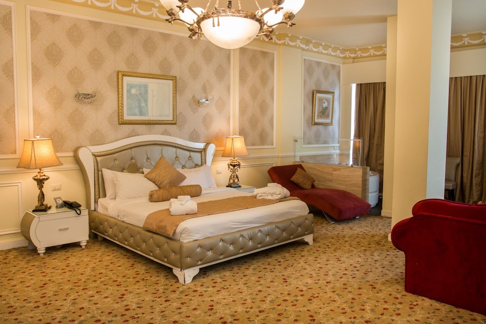 Imperial, Paradise, Suite, King Bed, Pool and Sea View