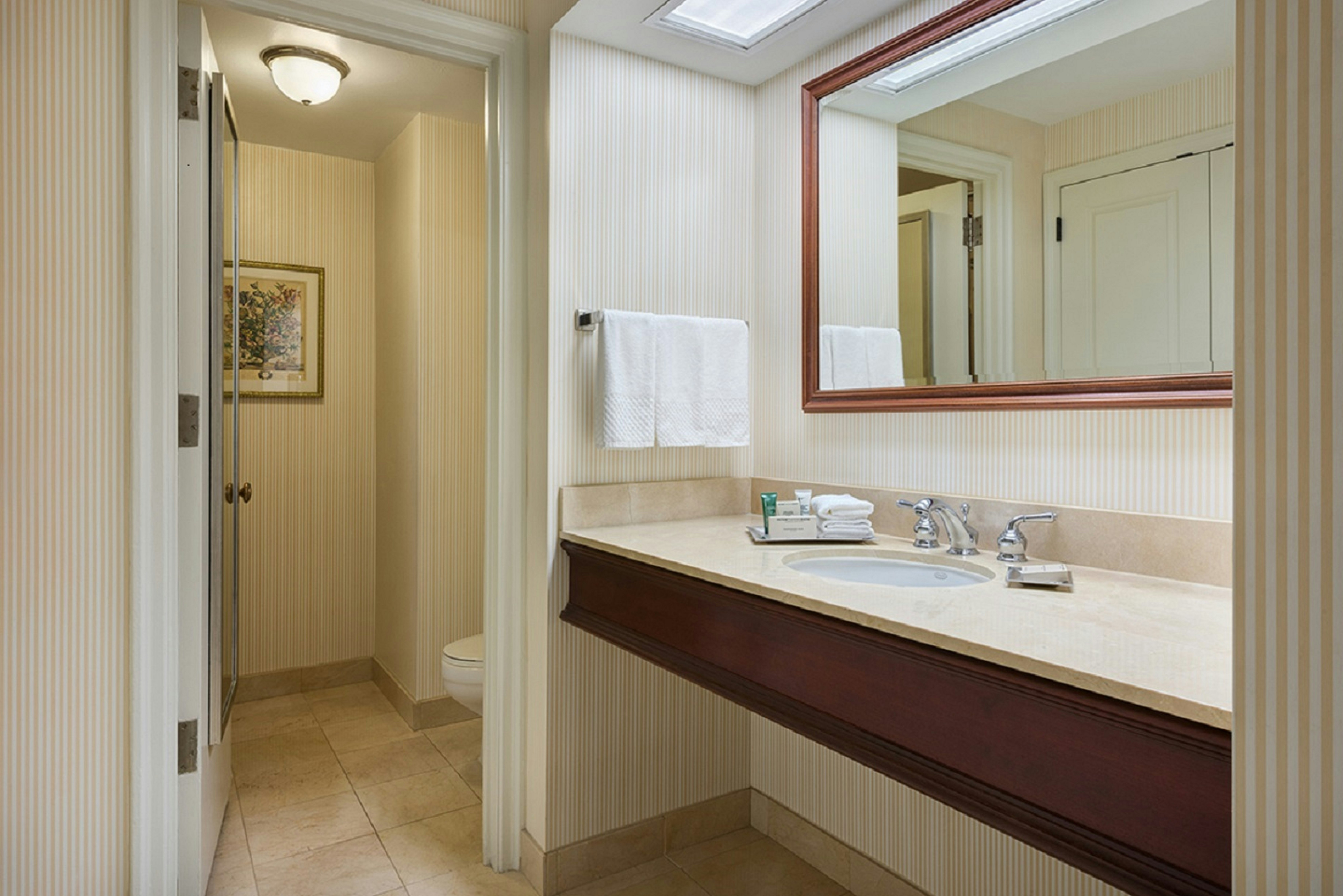 Hilton Milwaukee 80/83
