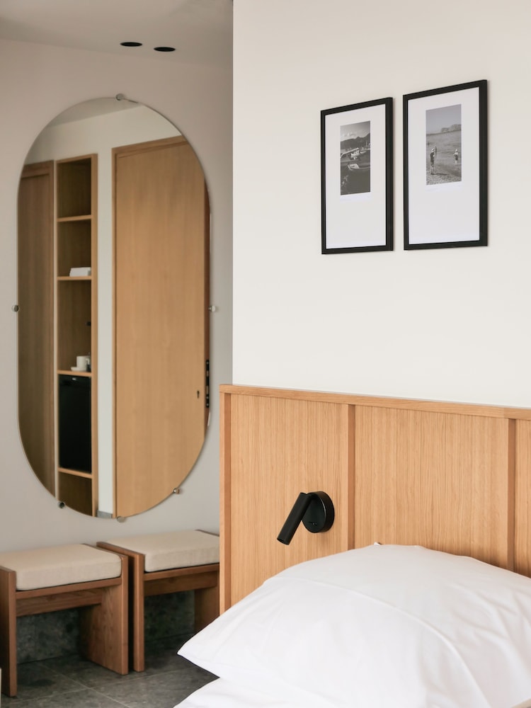 Hotel Moderne 10/50