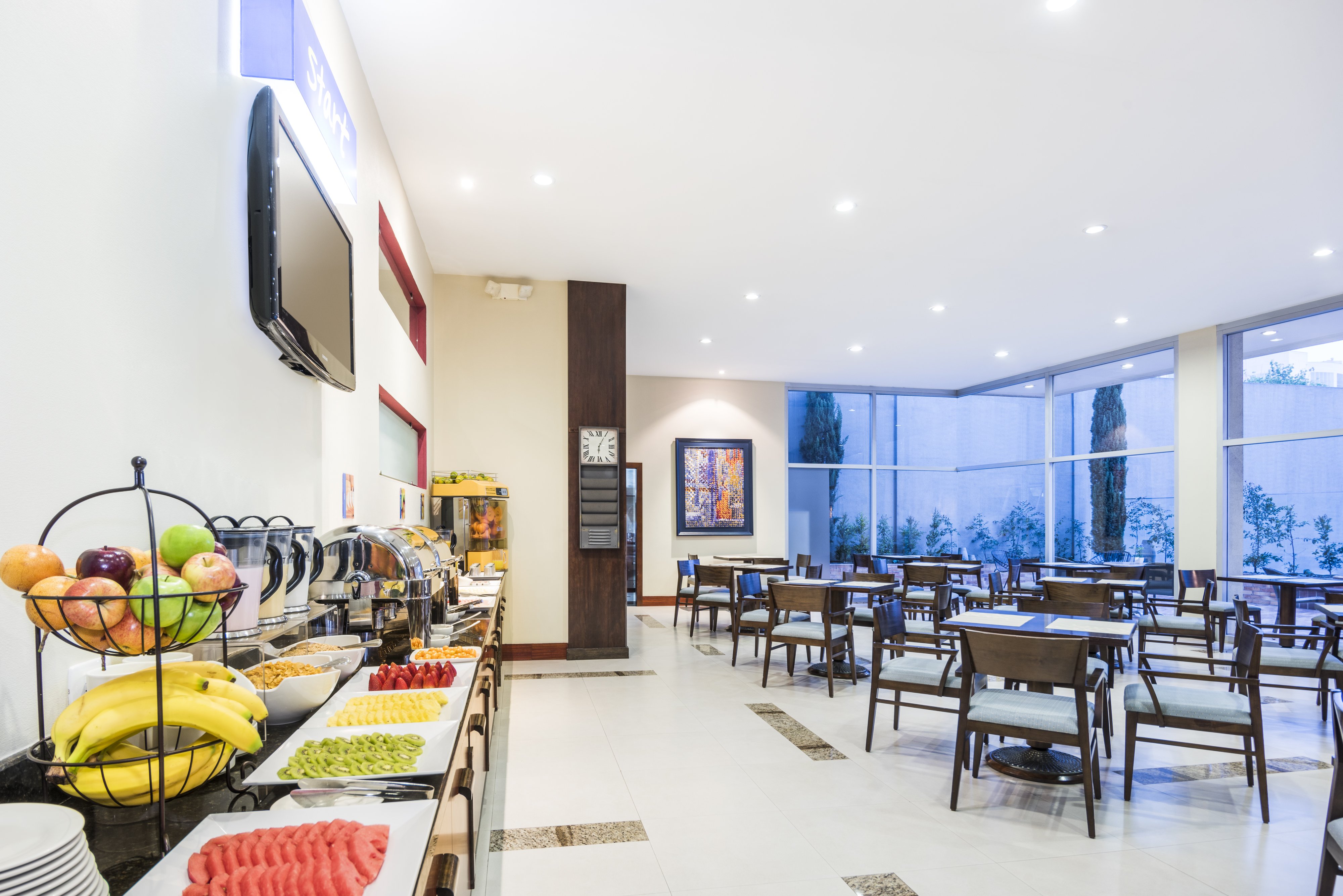 HOLIDAY INN EXPRESS QUITO 41/66