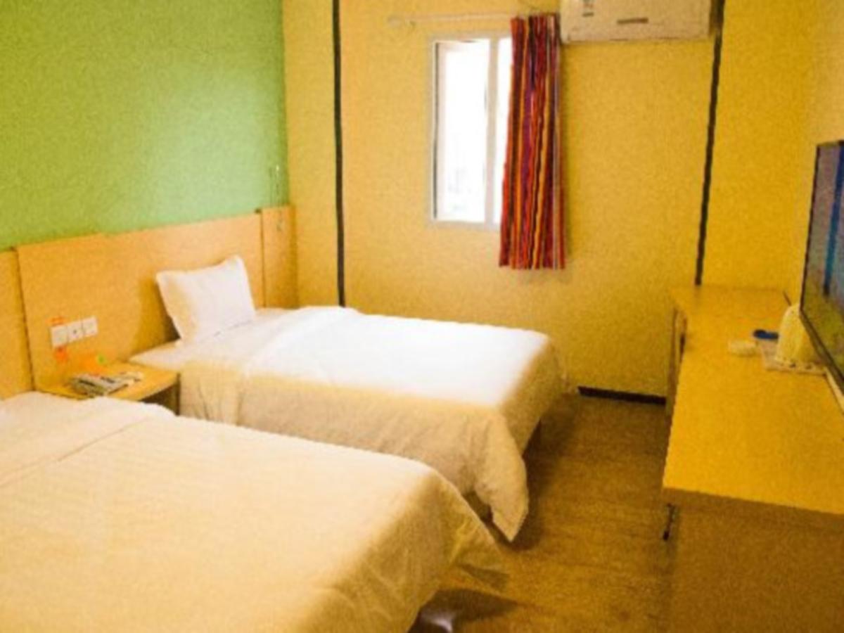 7 Days Sunshine Hotel (Yibin Nanxi Wenhua Road Xinglong Street) 19/33