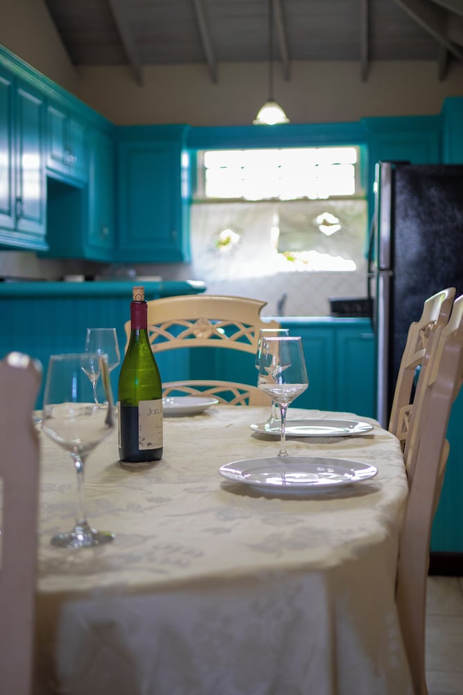 Best E Villas Providence 27/39