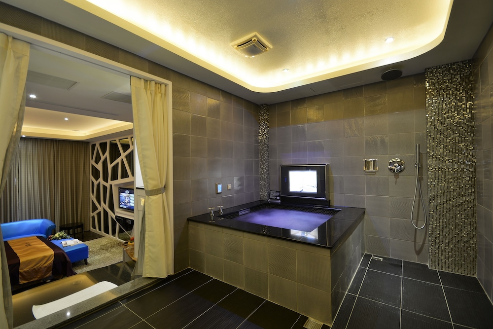 Hae Duenn Motel 23/50