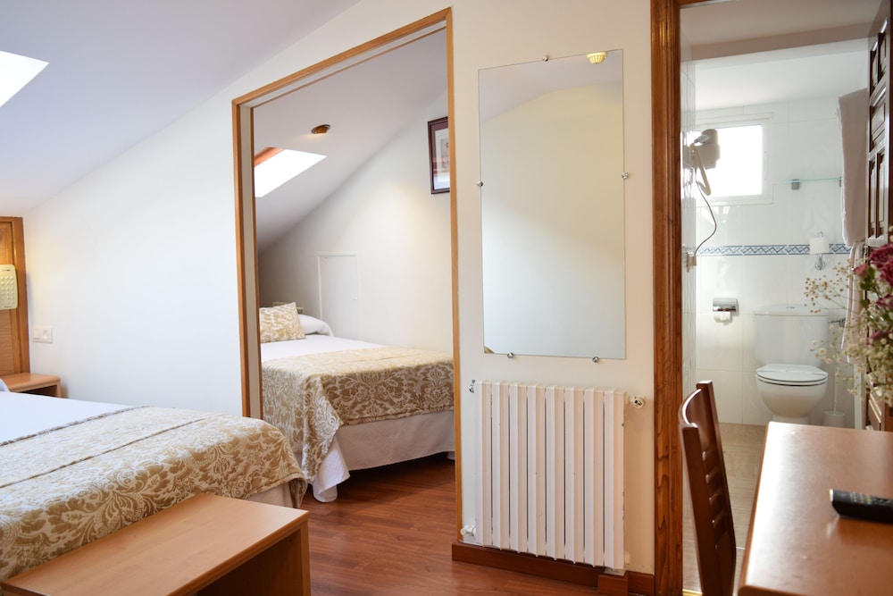 Anosa Casa Hostal 12/73