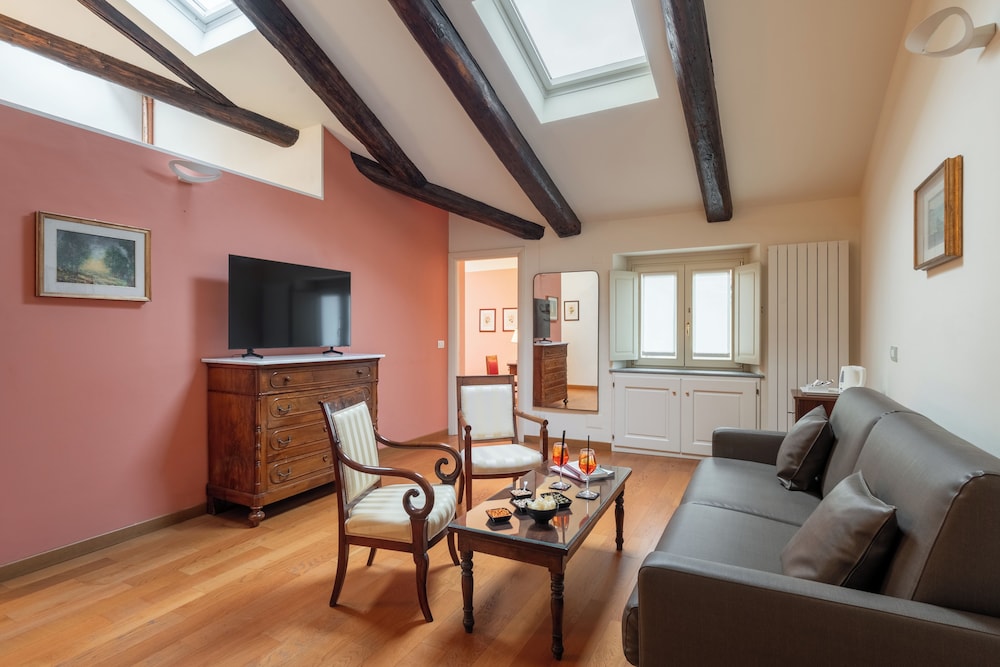 Hotel Roma E Rocca Cavour 51/82